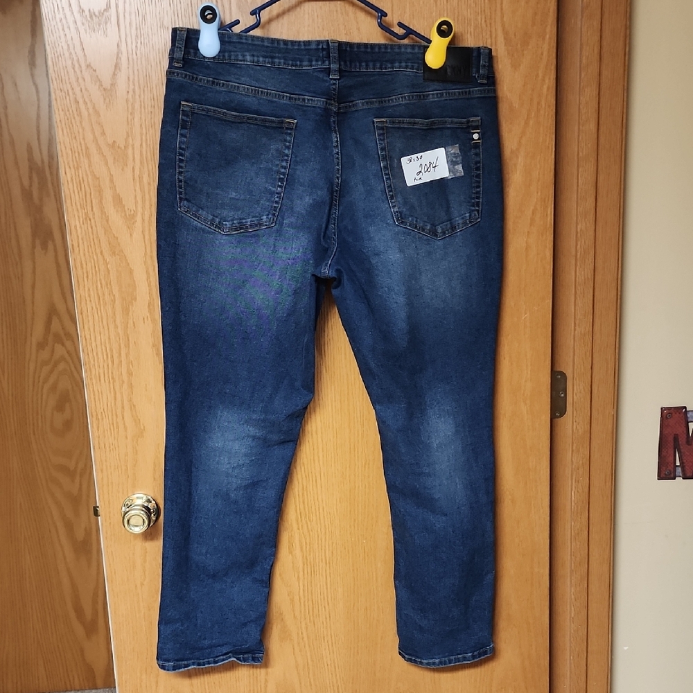 DKNY Dark Blue Jeans with Branded Patch mens 38x30 number 2084